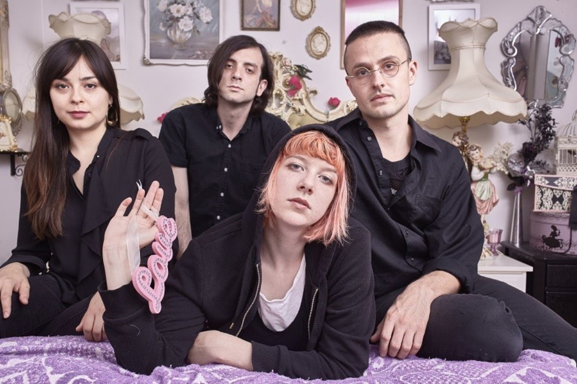 watch dilly dally's"i feel free tour date co-sign